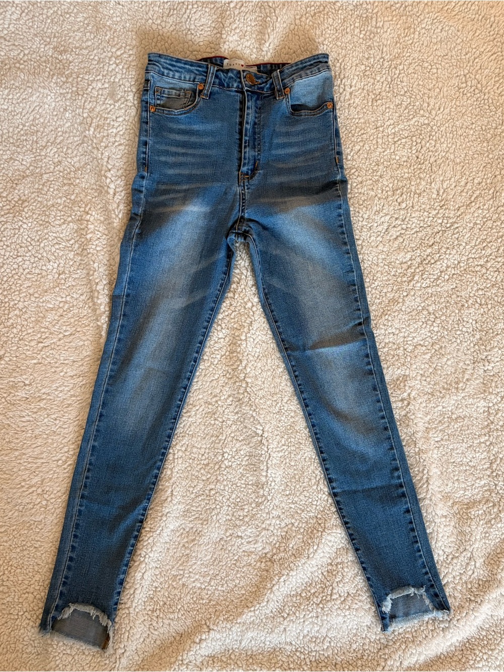 High-Rise Skinny Jeans in Medium Blue